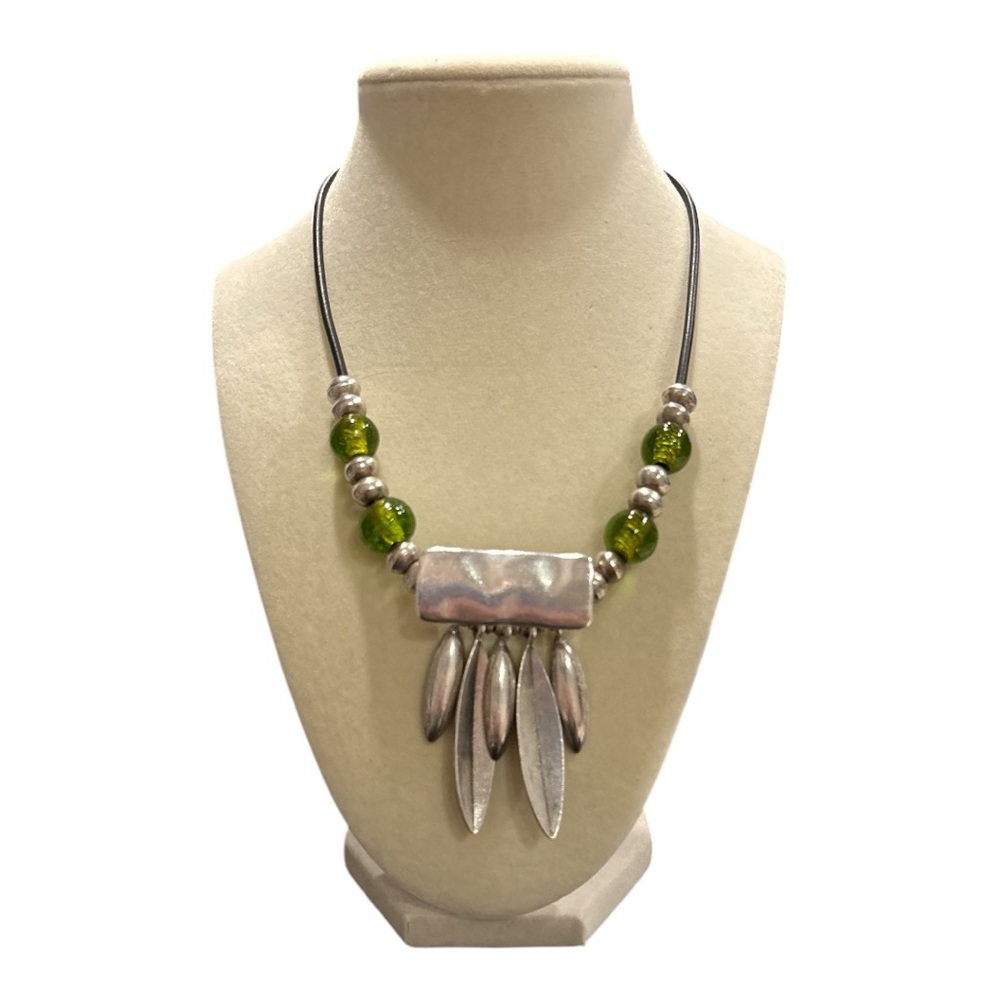 Leather necklace w/silver & green glass beads 5 leaves and bar centerpiece. JB1
